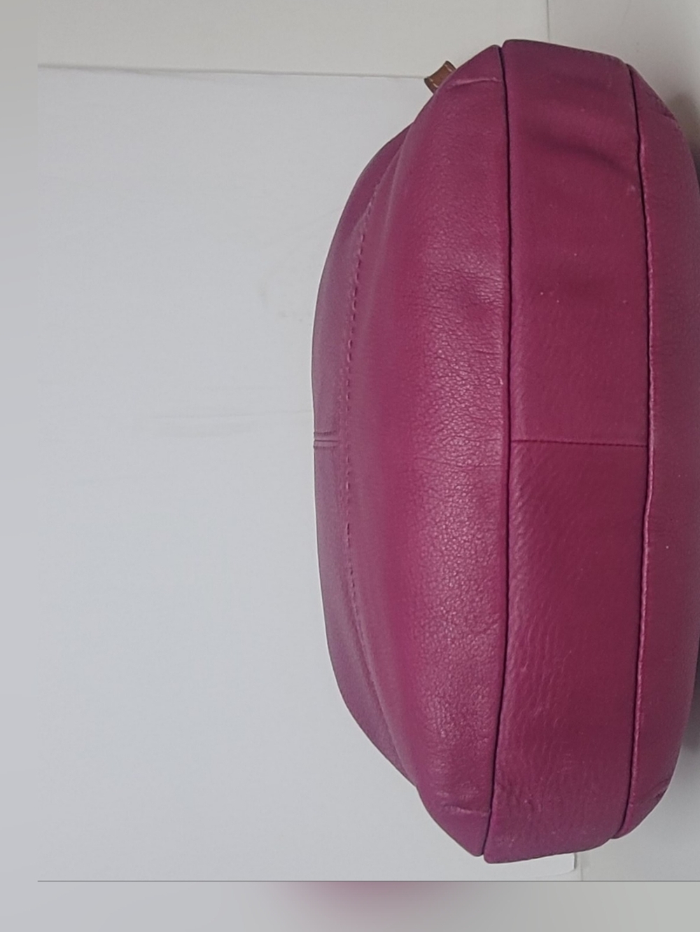 Fossil Magenta Pebble Leather Crossbody Bag BUY NOW OR MISS IT. - Picture 5 of 5